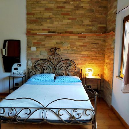 Bed and Breakfast Casale Del Sole Cepagatti Экстерьер фото