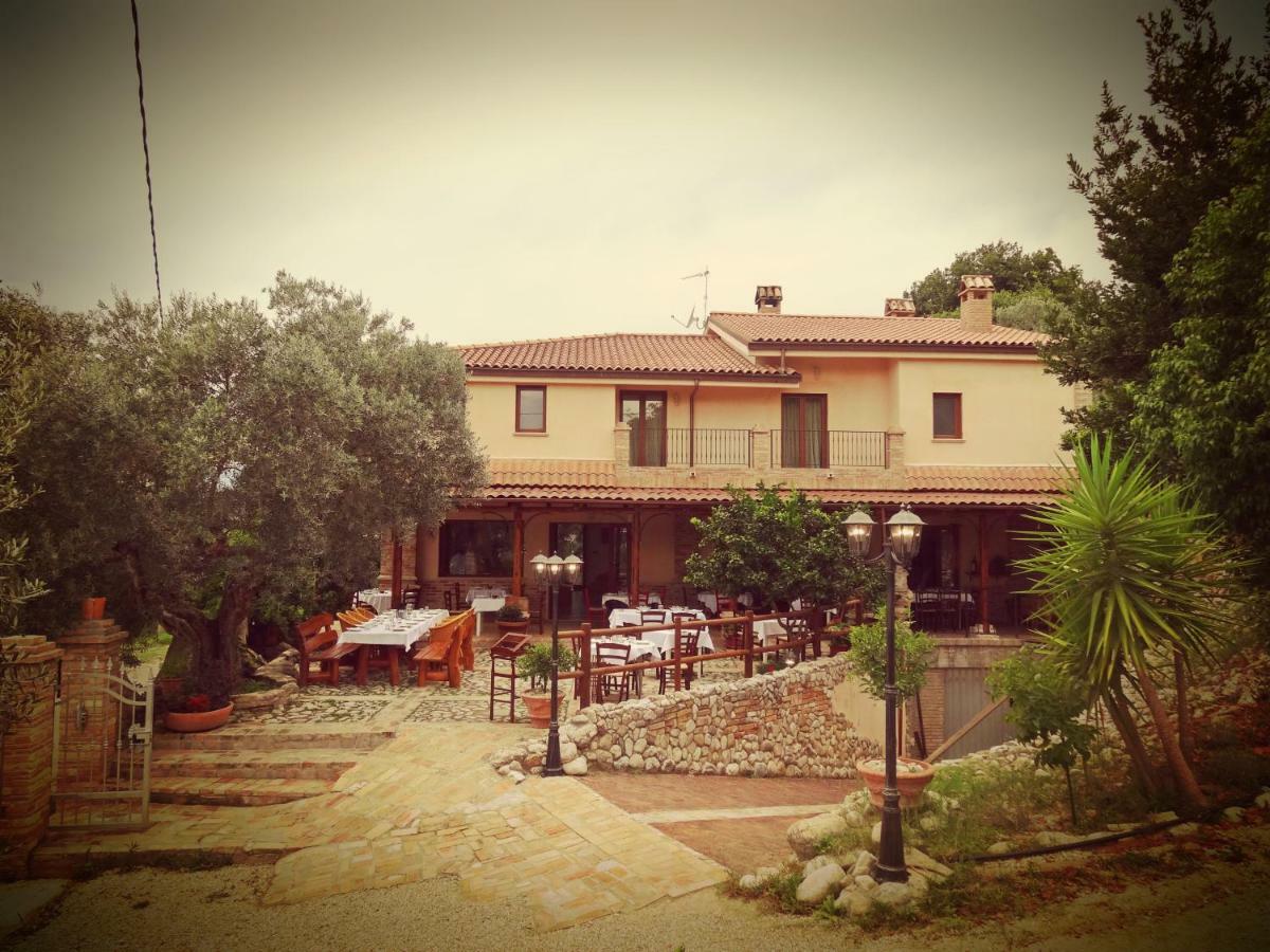 Bed and Breakfast Casale Del Sole Cepagatti Экстерьер фото